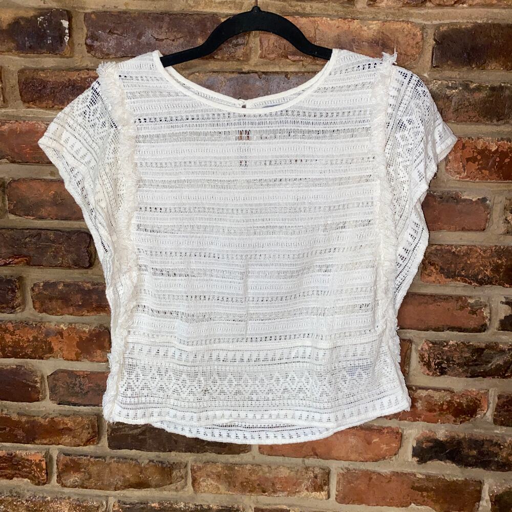 Aerie White Crochet Lace Fringed Knit Short Sleeve Blouse Women's Size XS